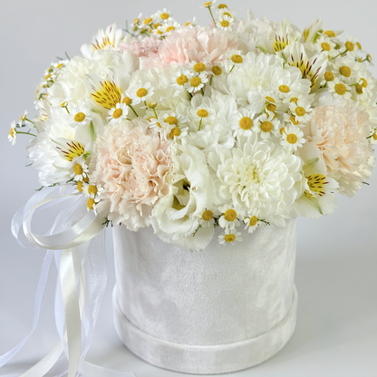 Chamomile & Cream Serenity Floral Box