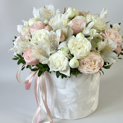 Pastel Grace Premium Rose Box